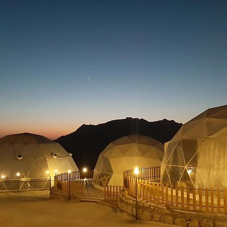 Hotel The Rock Camp Petra Wadi Musa Esterno foto