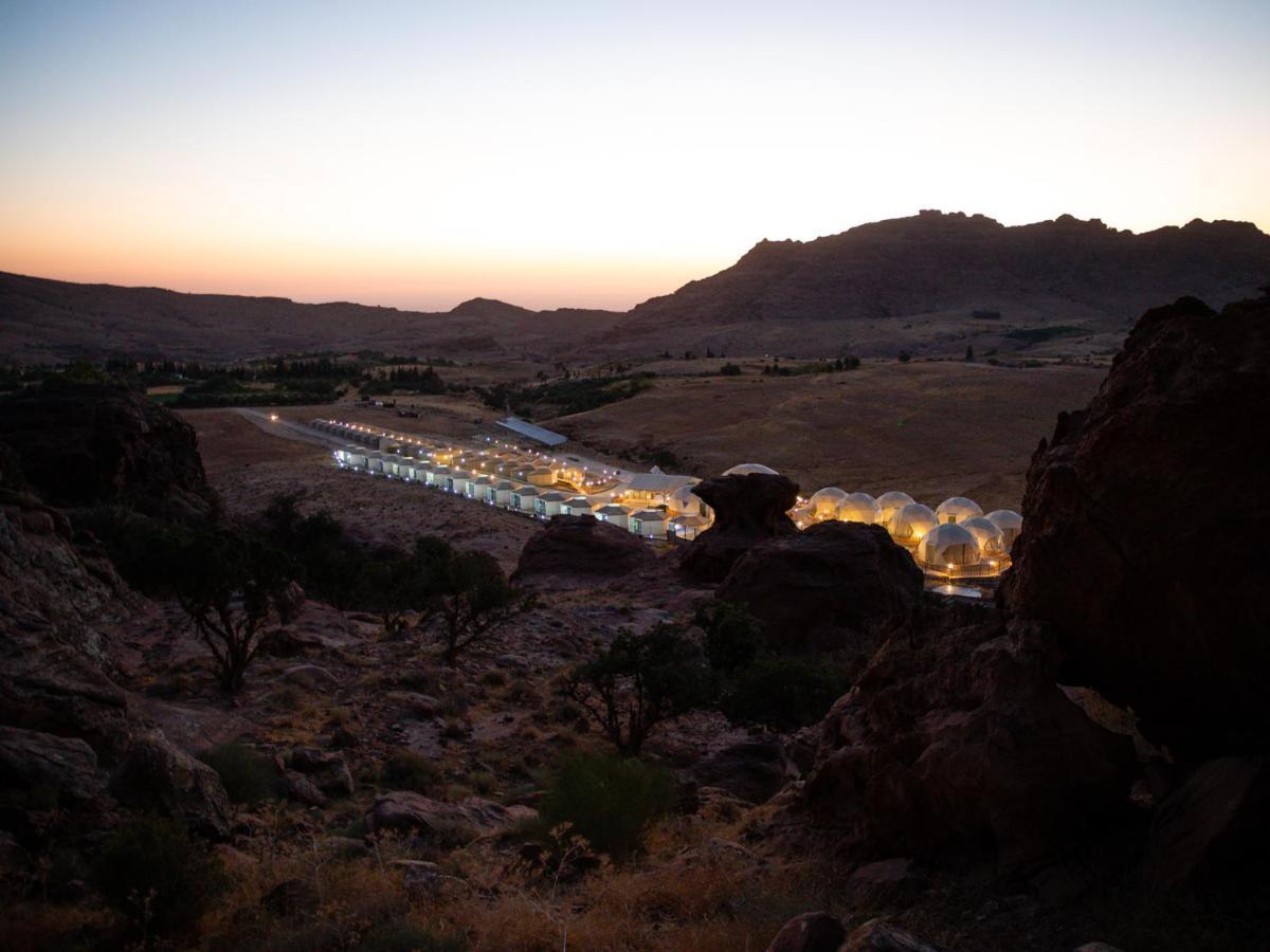 Hotel The Rock Camp Petra Wadi Musa Esterno foto